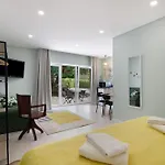 Excelente